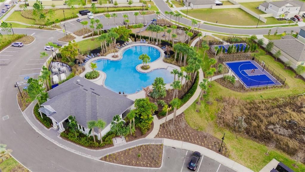 En Venta: $385,000 (4 camas, 2 baños, 2035 Pies cuadrados)