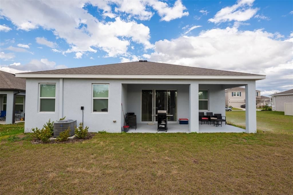 En Venta: $385,000 (4 camas, 2 baños, 2035 Pies cuadrados)