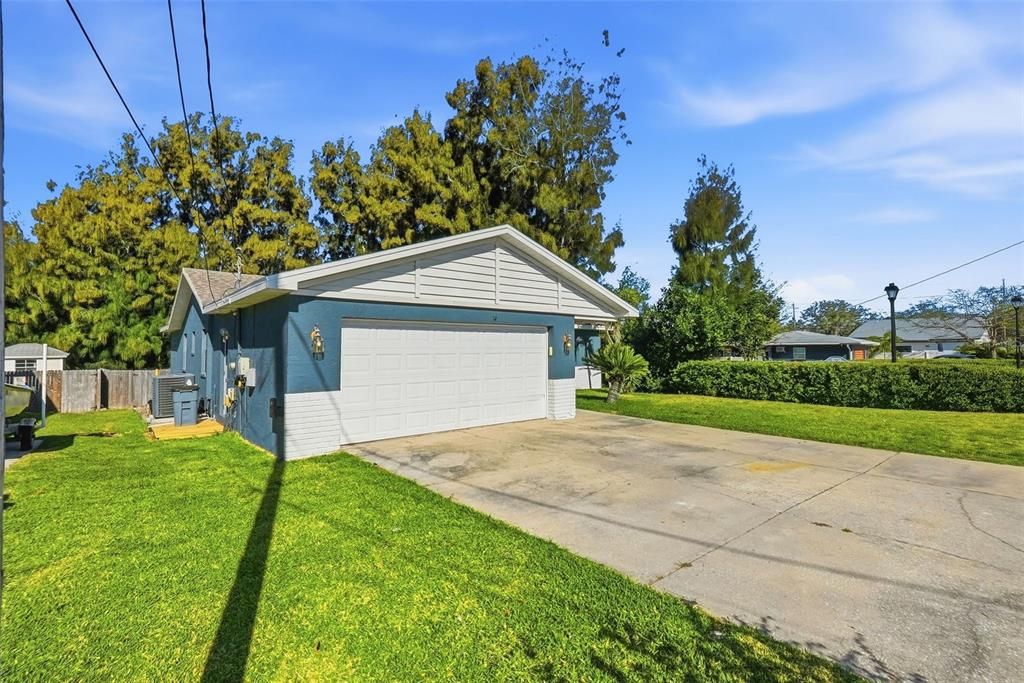 For Sale: $465,000 (3 beds, 2 baths, 1766 Square Feet)