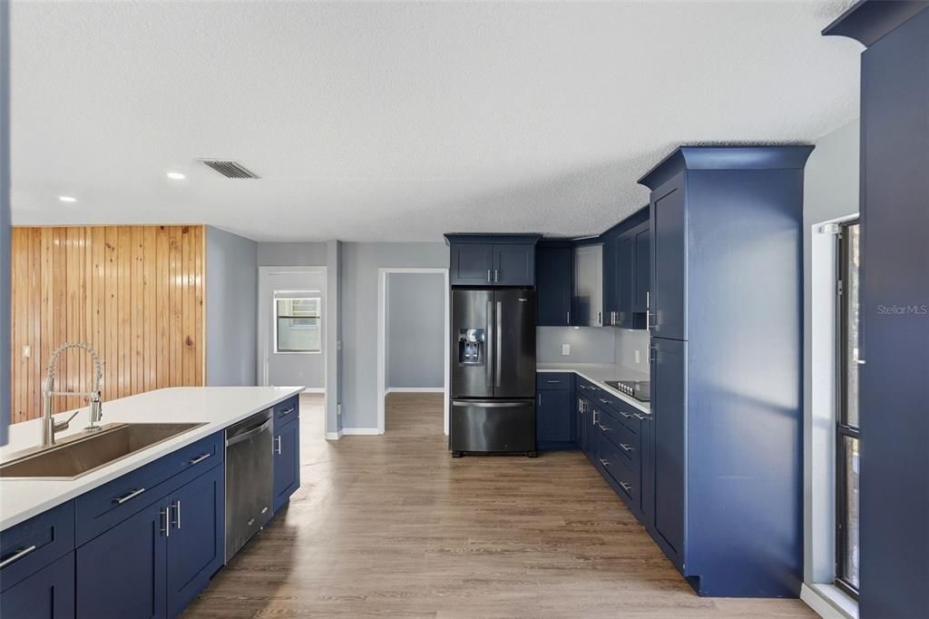 For Sale: $465,000 (3 beds, 2 baths, 1766 Square Feet)