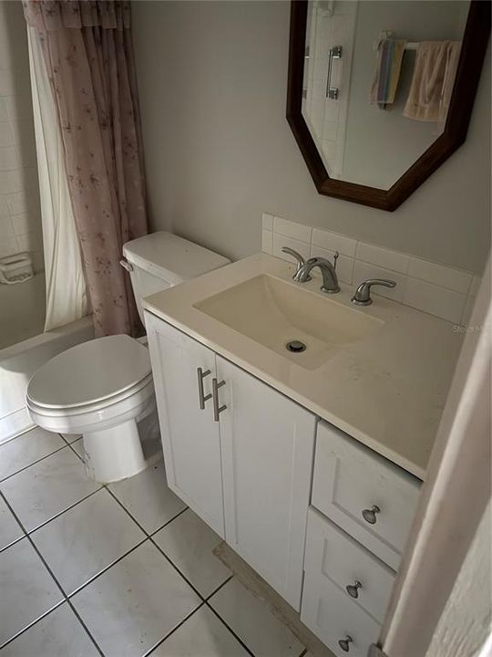 Activo con contrato: $149,900 (2 camas, 2 baños, 836 Pies cuadrados)