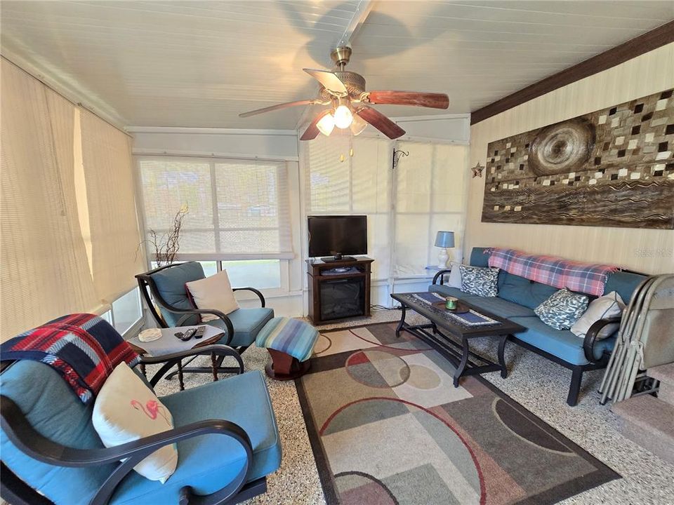 待售: $149,900 (3 贝兹, 1 浴室, 564 平方英尺)