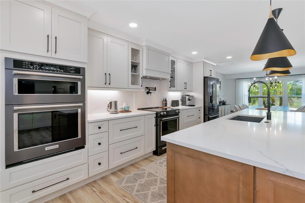 For Sale: $1,799,999 (4 beds, 3 baths, 3800 Square Feet)