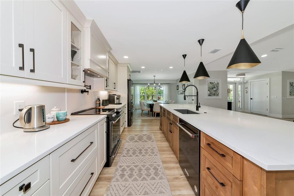 For Sale: $1,799,999 (4 beds, 3 baths, 3800 Square Feet)