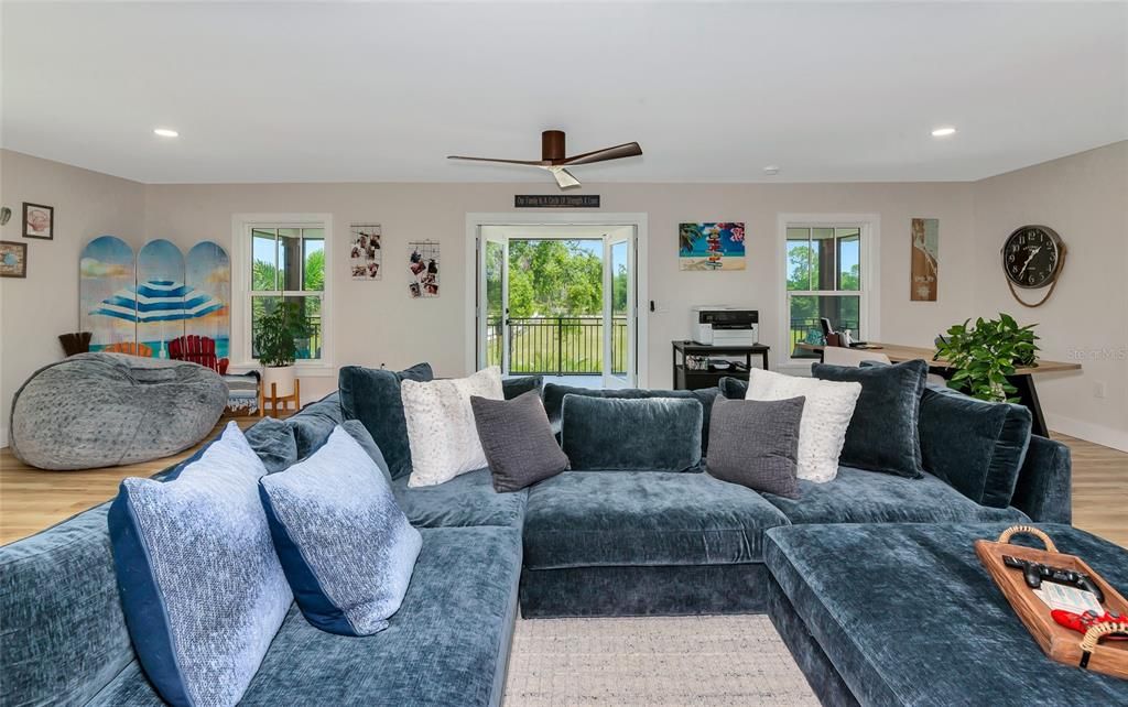 For Sale: $1,799,999 (4 beds, 3 baths, 3800 Square Feet)