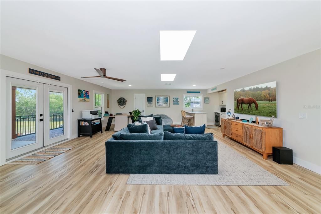 For Sale: $1,799,999 (4 beds, 3 baths, 3800 Square Feet)