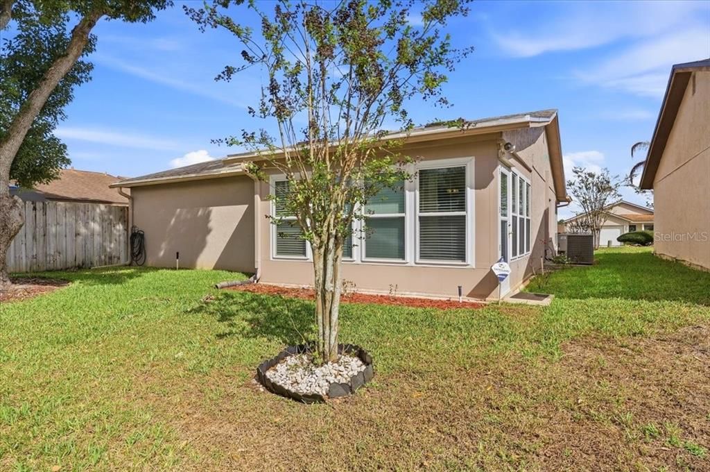 Active With Contract: $249,000 (2 beds, 2 baths, 1526 Square Feet)