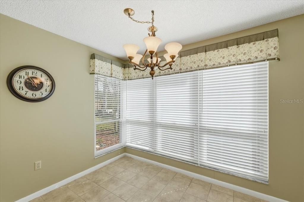 Active With Contract: $249,000 (2 beds, 2 baths, 1526 Square Feet)