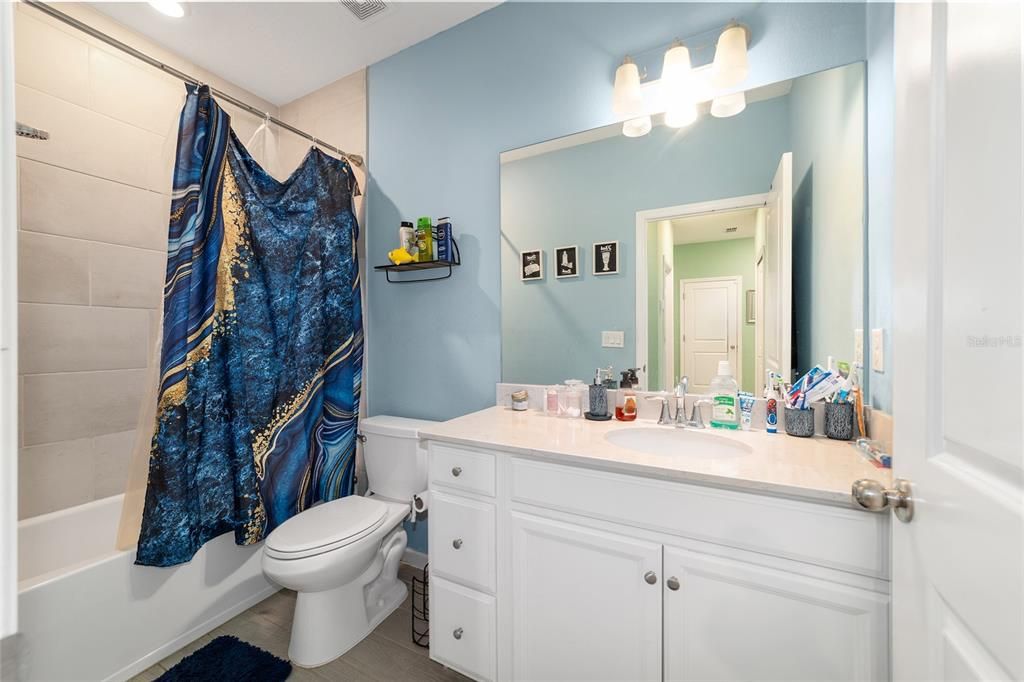 Active With Contract: $235,000 (3 beds, 2 baths, 1548 Square Feet)