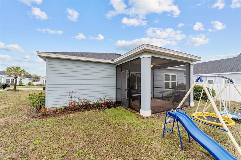 Active With Contract: $235,000 (3 beds, 2 baths, 1548 Square Feet)
