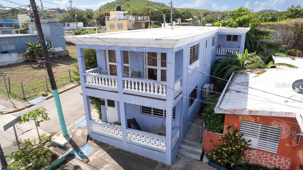 На продажу: $650,000 (4 спален, 3 ванн, 1964 Квадратных фут)