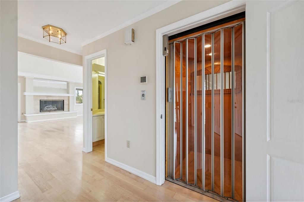 En Venta: $1,859,900 (4 camas, 4 baños, 3412 Pies cuadrados)
