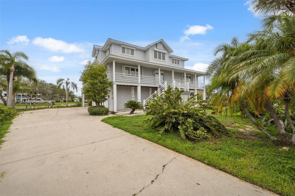En Venta: $1,859,900 (4 camas, 4 baños, 3412 Pies cuadrados)