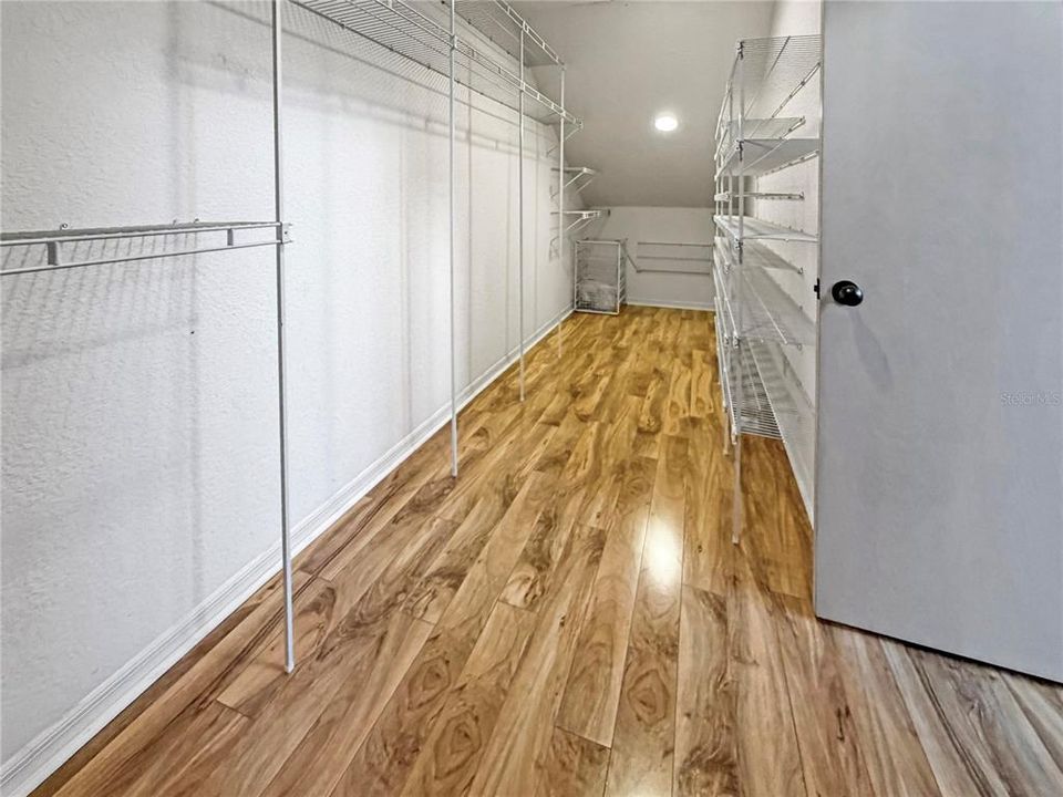 На продажу: $450,000 (2 спален, 3 ванн, 2168 Квадратных фут)