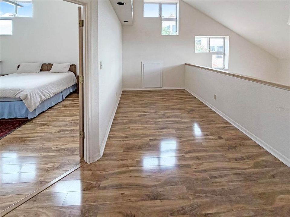 На продажу: $450,000 (2 спален, 3 ванн, 2168 Квадратных фут)