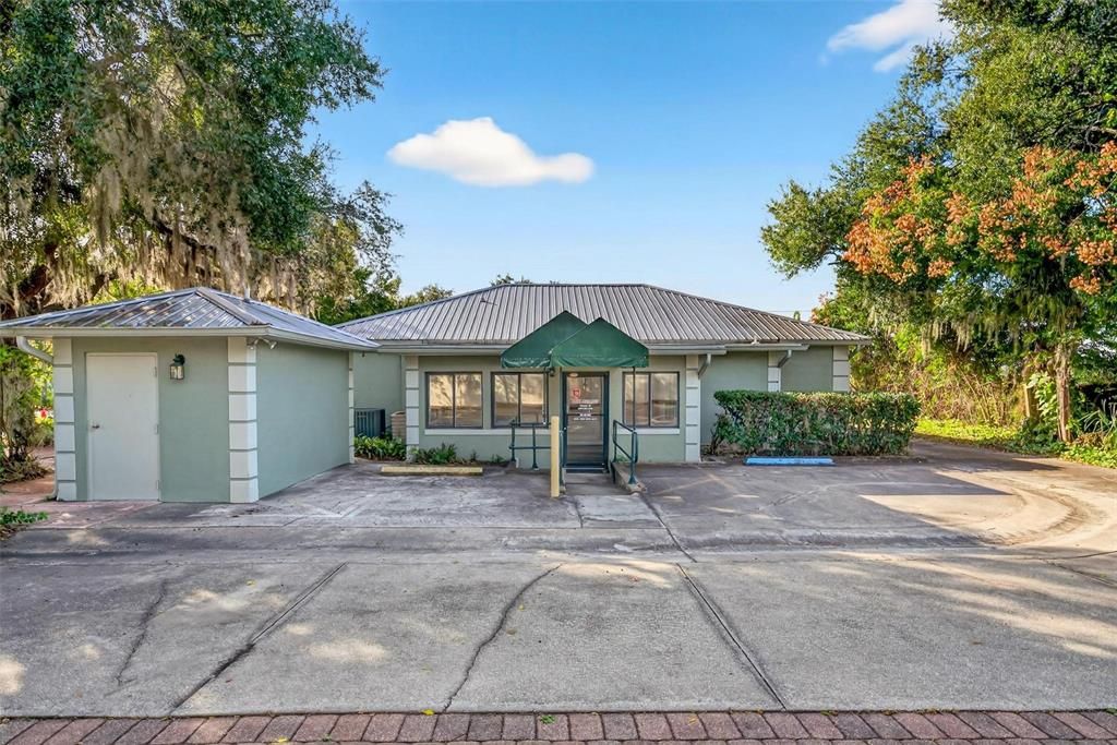 For Sale: $500,000 (0 beds, 0 baths, 1950 Square Feet)