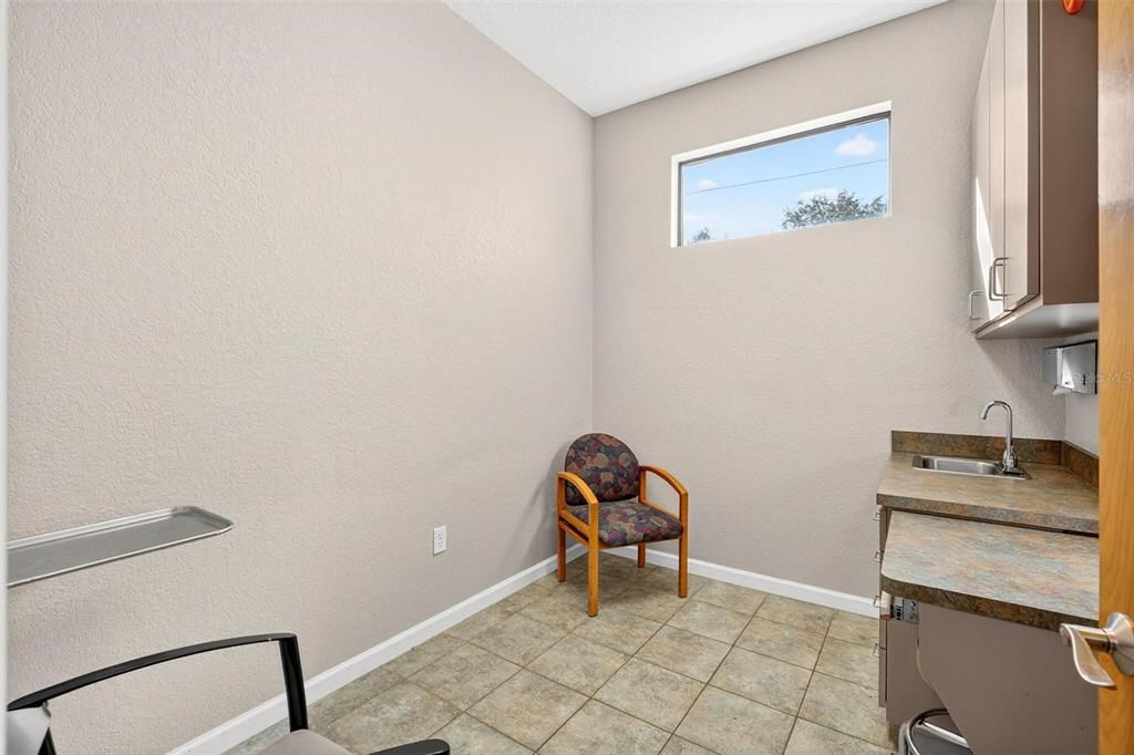 For Sale: $500,000 (0 beds, 0 baths, 1950 Square Feet)
