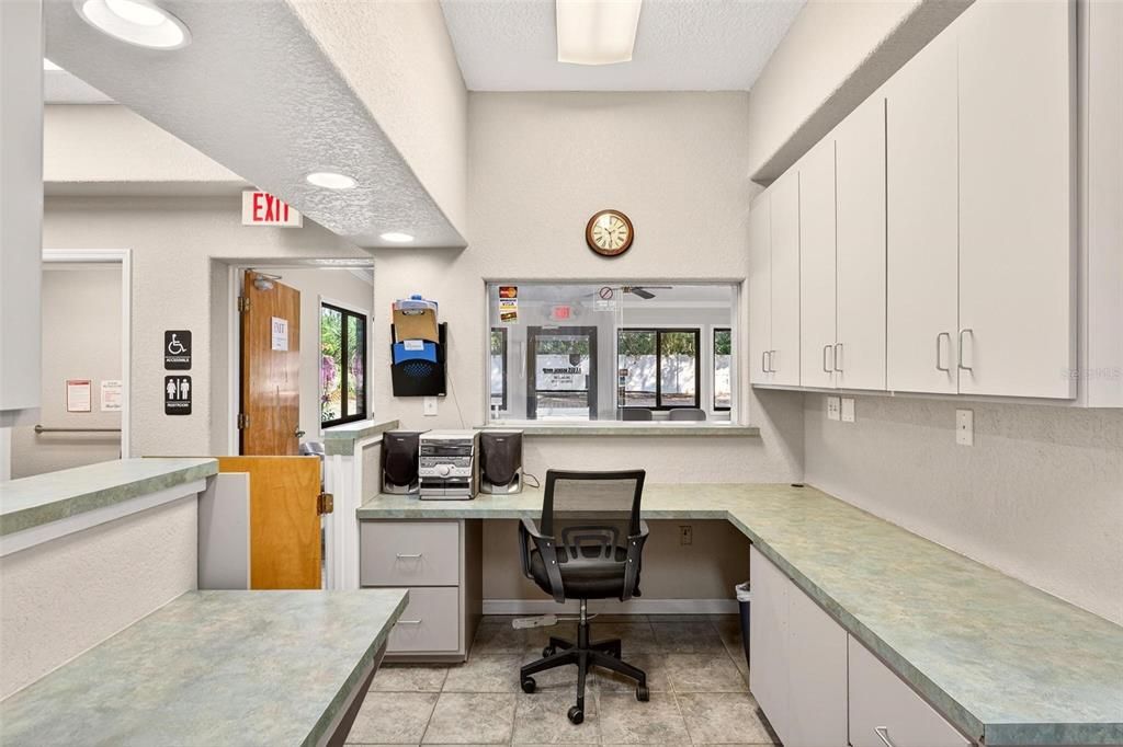 For Sale: $500,000 (0 beds, 0 baths, 1950 Square Feet)
