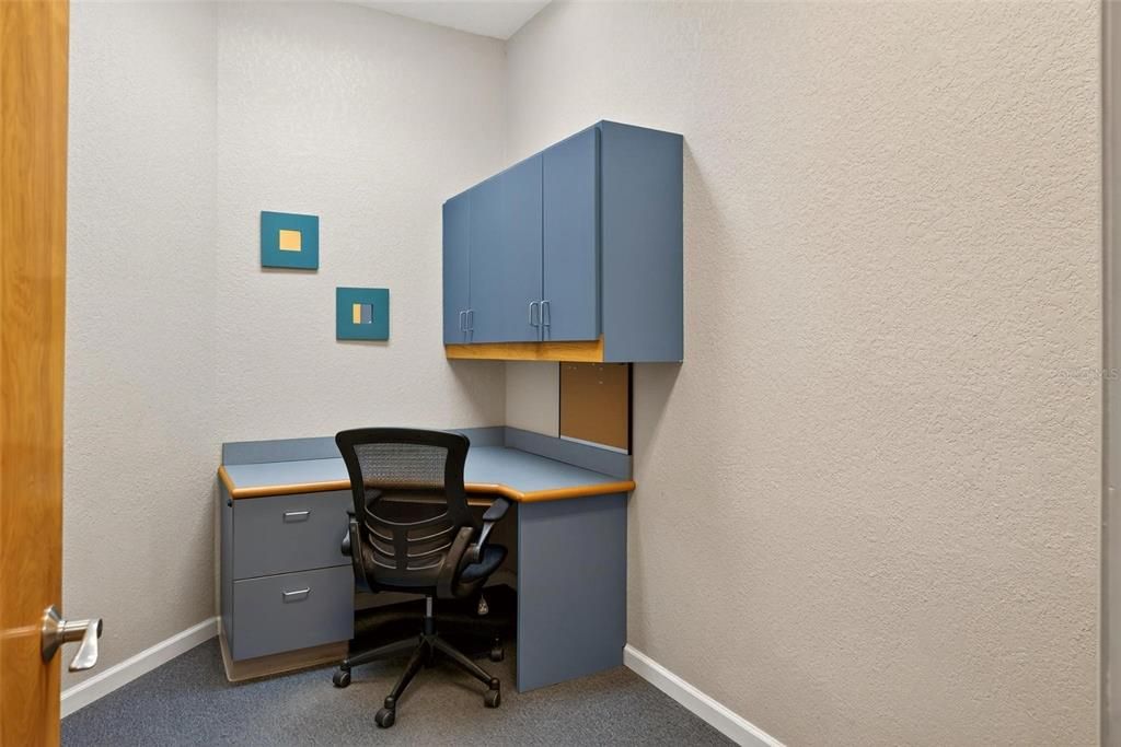 For Sale: $500,000 (0 beds, 0 baths, 1950 Square Feet)