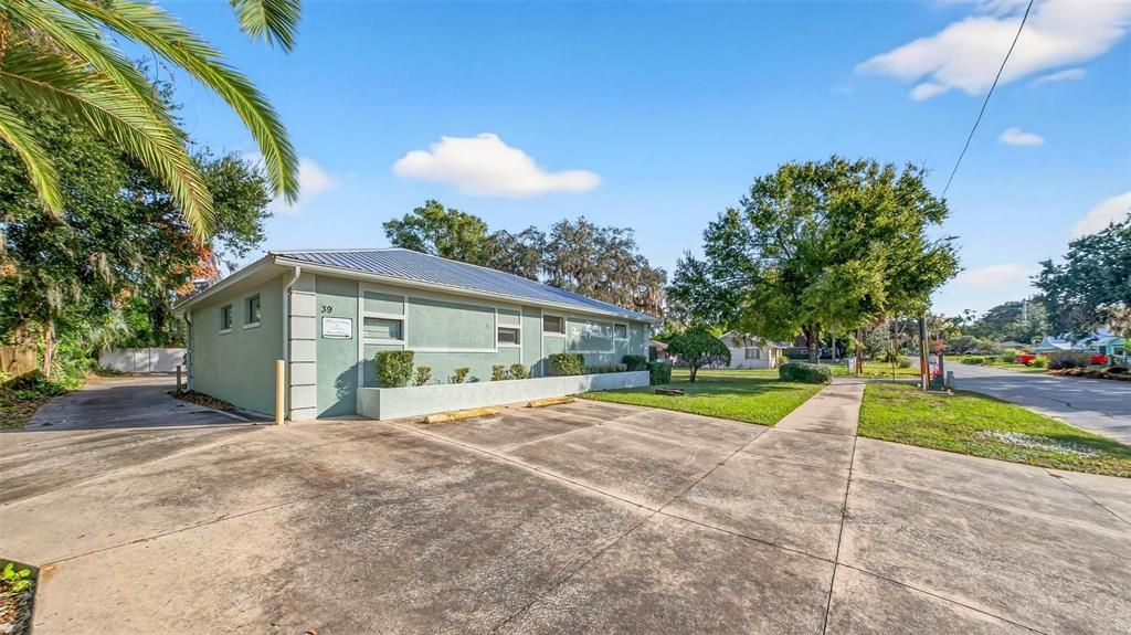 For Sale: $500,000 (0 beds, 0 baths, 1950 Square Feet)