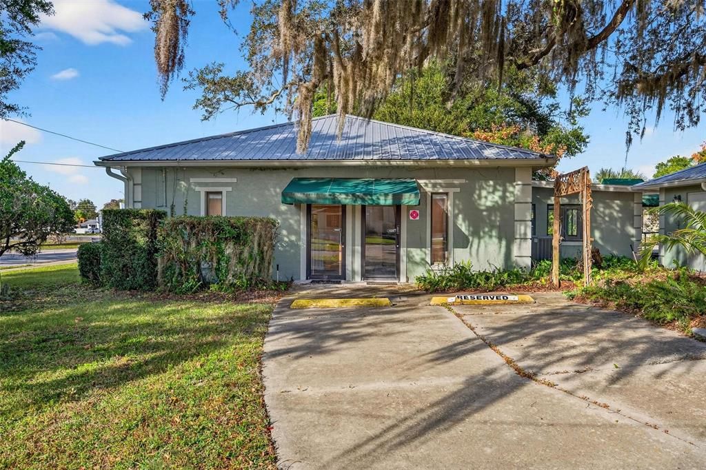 For Sale: $500,000 (0 beds, 0 baths, 1950 Square Feet)