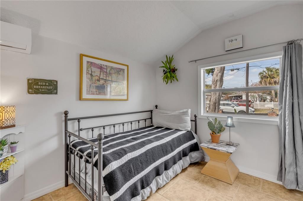 На продажу: $434,000 (3 спален, 3 ванн, 1370 Квадратных фут)