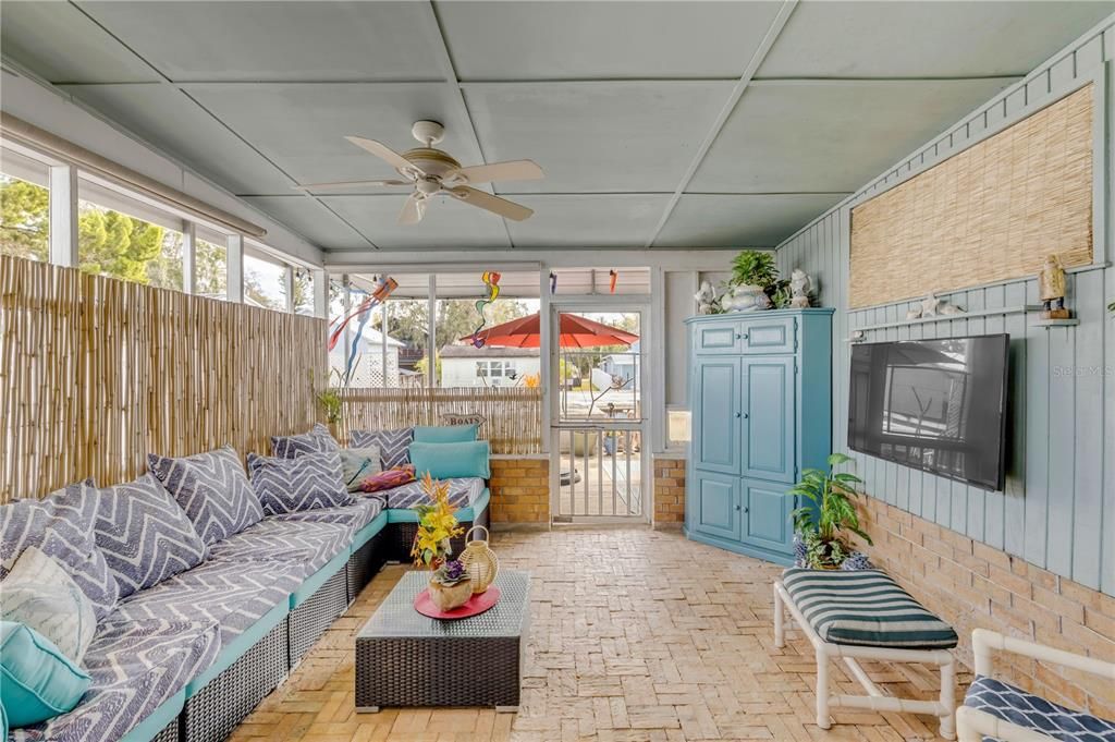 На продажу: $434,000 (3 спален, 3 ванн, 1370 Квадратных фут)