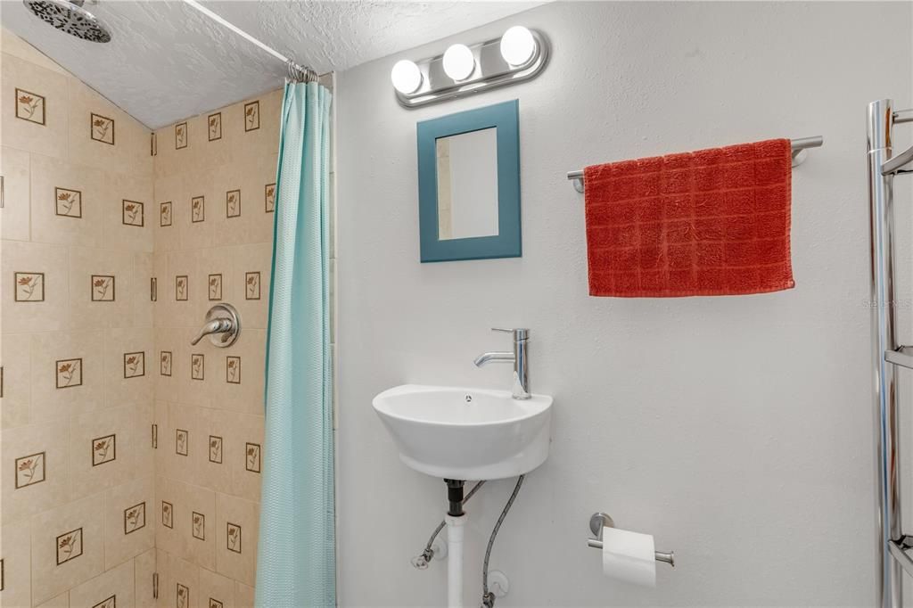 На продажу: $434,000 (3 спален, 3 ванн, 1370 Квадратных фут)