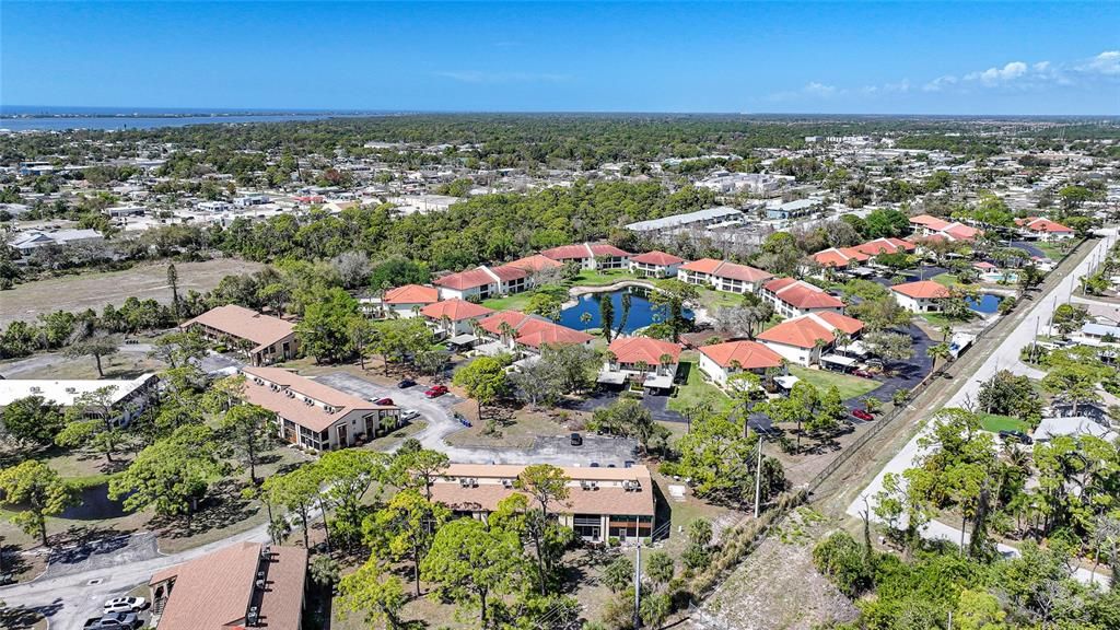 En Venta: $169,900 (2 camas, 2 baños, 921 Pies cuadrados)