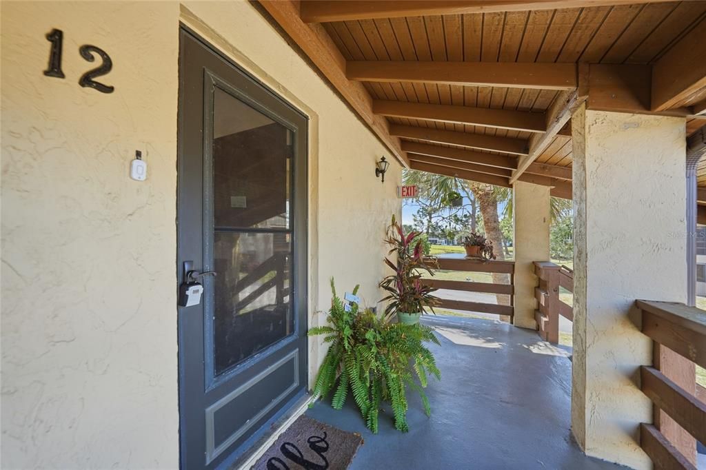 En Venta: $169,900 (2 camas, 2 baños, 921 Pies cuadrados)