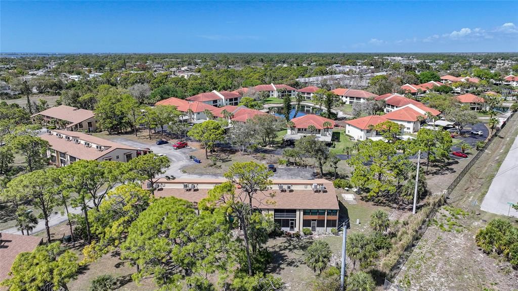 En Venta: $169,900 (2 camas, 2 baños, 921 Pies cuadrados)