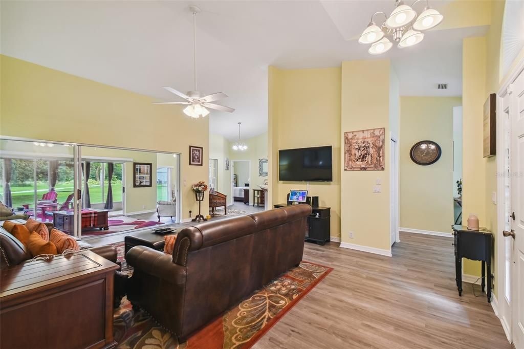 For Rent: $2,650 (3 beds, 2 baths, 2300 Square Feet)