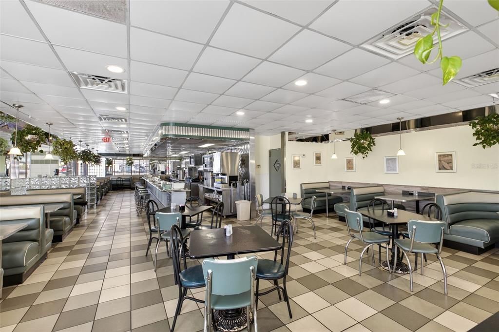 На продажу: $3,495,000 (0 спален, 0 ванн, 4155 Квадратных фут)