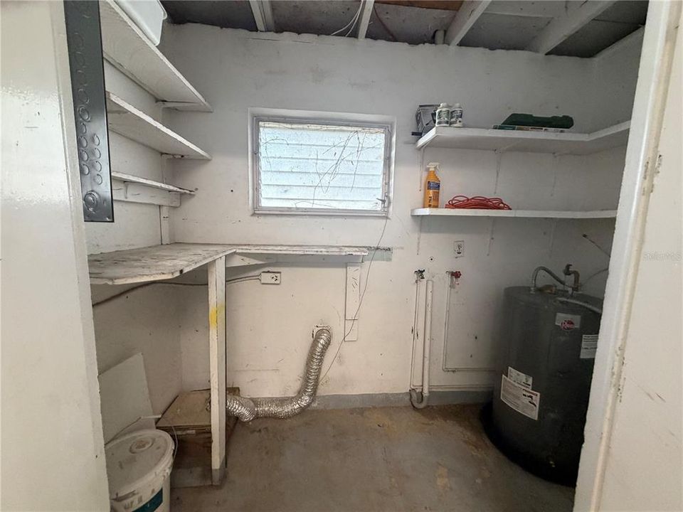 出租: $1,600 (2 贝兹, 1 浴室, 792 平方英尺)