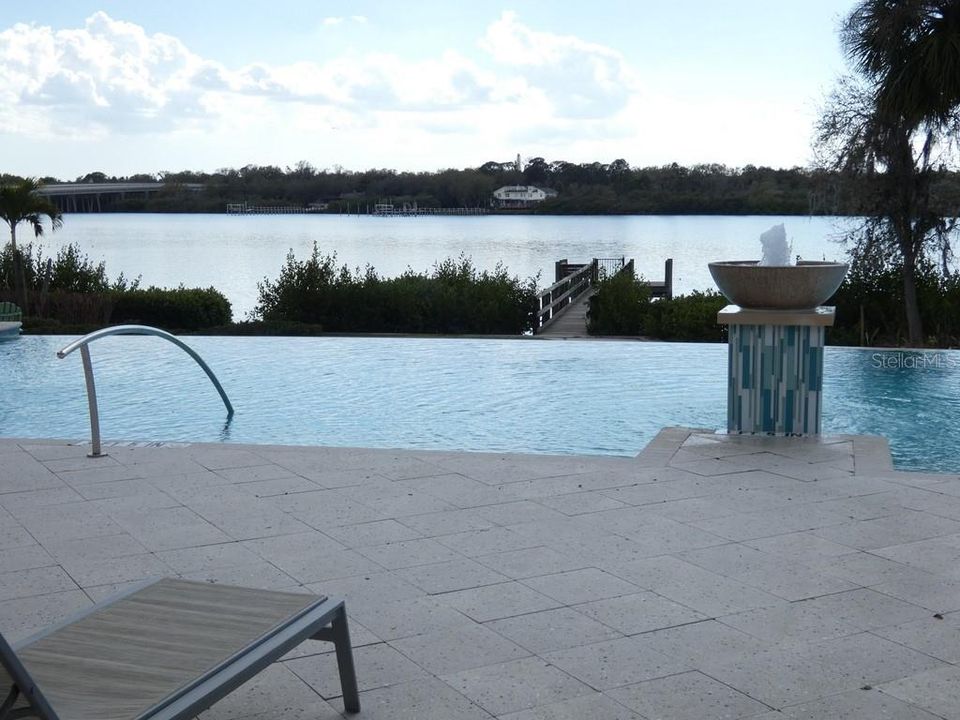 For Sale: $390,000 (3 beds, 2 baths, 1667 Square Feet)