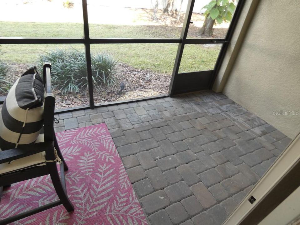 For Sale: $390,000 (3 beds, 2 baths, 1667 Square Feet)