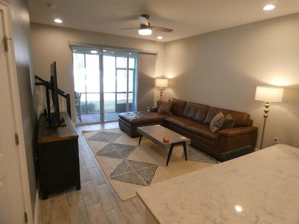 For Sale: $390,000 (3 beds, 2 baths, 1667 Square Feet)