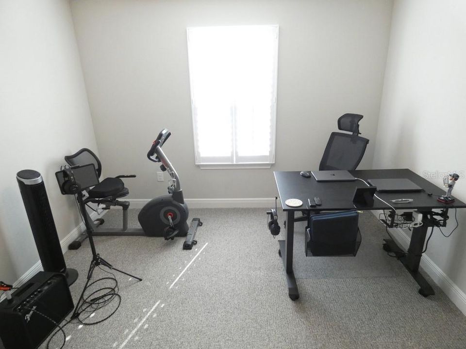 For Sale: $390,000 (3 beds, 2 baths, 1667 Square Feet)