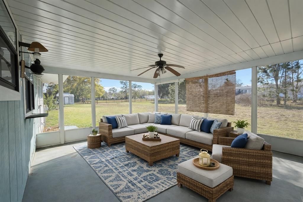 Active With Contract: $269,900 (3 beds, 3 baths, 2316 Square Feet)