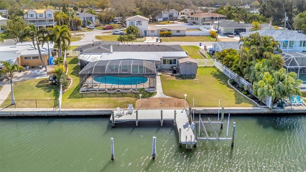 Active With Contract: $915,000 (3 beds, 3 baths, 2468 Square Feet)