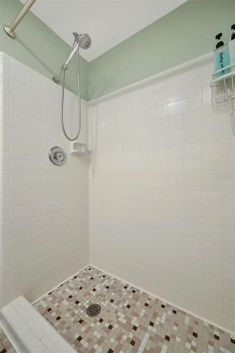 Active With Contract: $915,000 (3 beds, 3 baths, 2468 Square Feet)