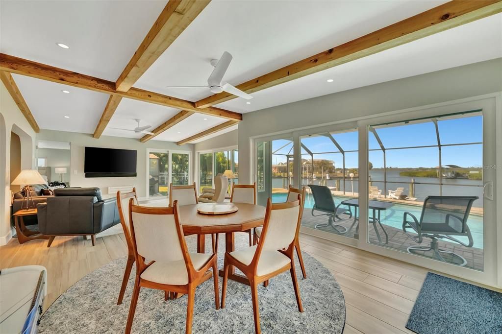 Active With Contract: $915,000 (3 beds, 3 baths, 2468 Square Feet)