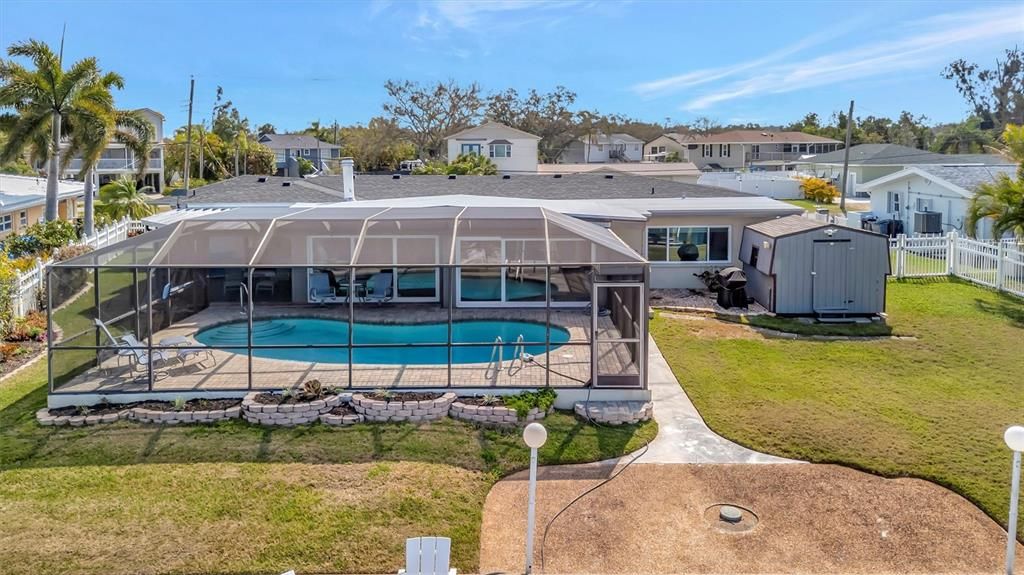 Active With Contract: $915,000 (3 beds, 3 baths, 2468 Square Feet)