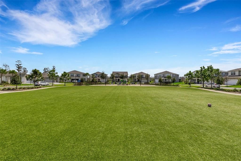 En Venta: $489,900 (4 camas, 3 baños, 2574 Pies cuadrados)