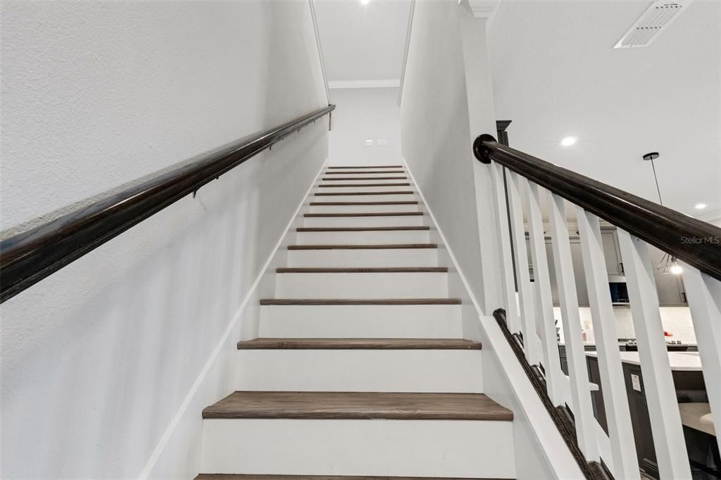 En Venta: $489,900 (4 camas, 3 baños, 2574 Pies cuadrados)