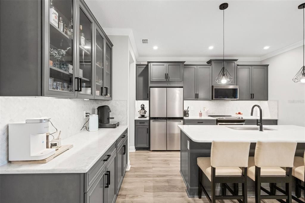 En Venta: $489,900 (4 camas, 3 baños, 2574 Pies cuadrados)