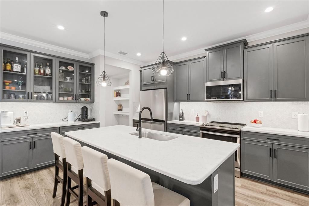 En Venta: $489,900 (4 camas, 3 baños, 2574 Pies cuadrados)