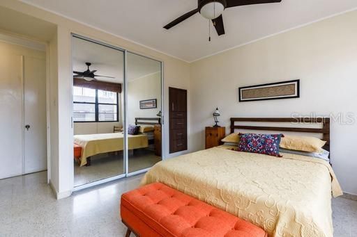 В аренду: $2,800 (2 спален, 1 ванн, 900 Квадратных фут)