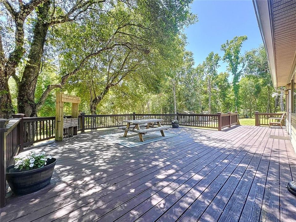 Activo con contrato: $799,900 (4 camas, 3 baños, 3018 Pies cuadrados)