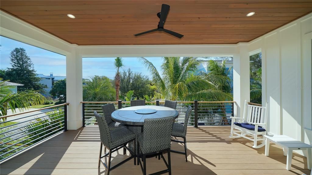 For Sale: $3,550,000 (4 beds, 4 baths, 2950 Square Feet)